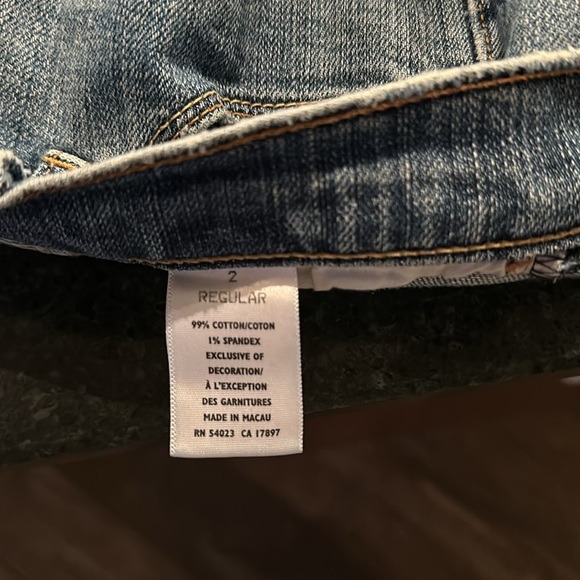 Old Navy Sweetheart Classic Rise Bootcut Jeans - Picture 3 of 4